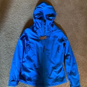 WOMENS PATAGONIA GORTEX JACKET